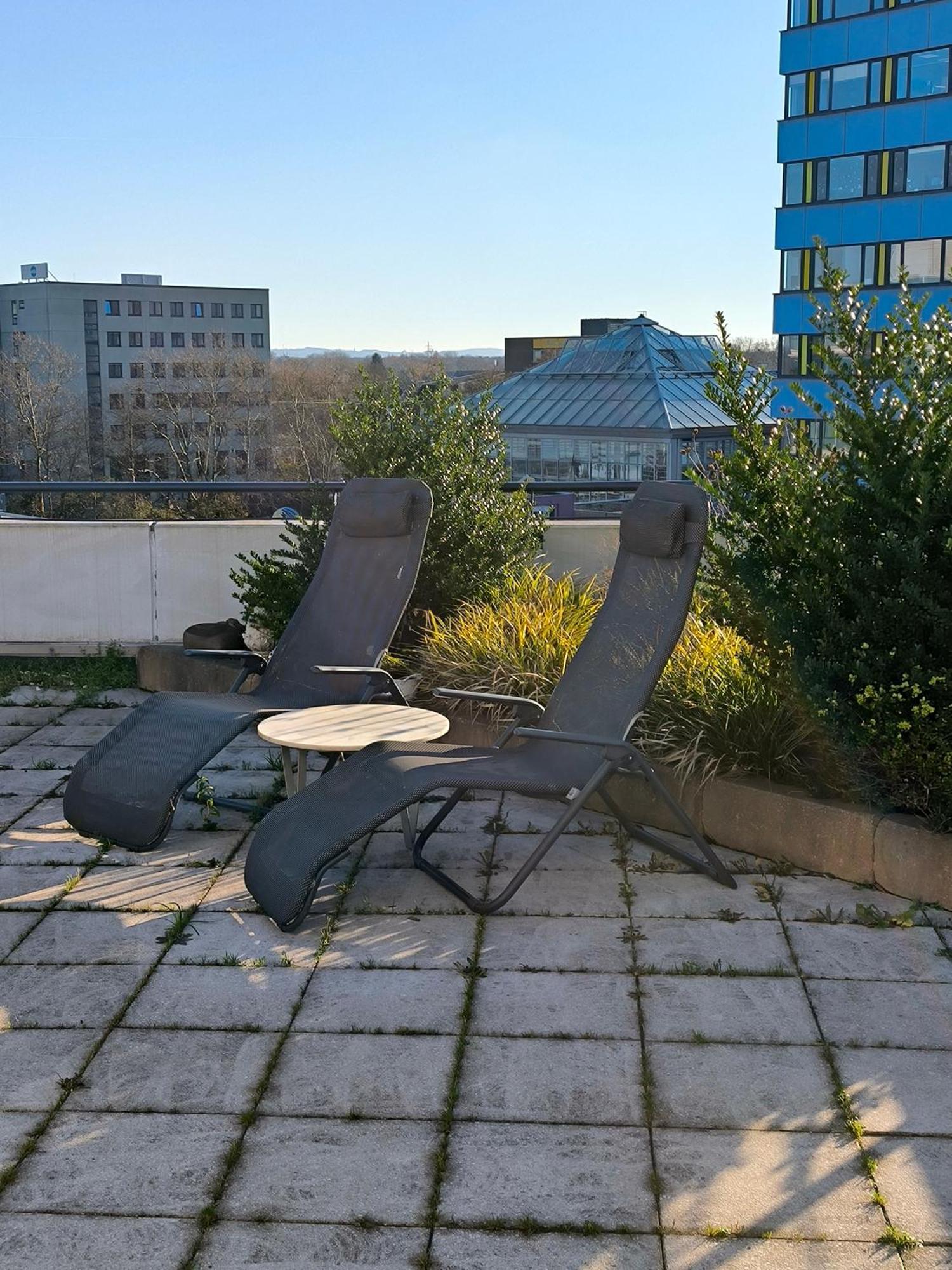 Im Herzen Von Wiesdorf- Blick Auf Das Bayer-Kreuz -Appartement Mit 2 Schlafzimmern-Fuer 3 Personen -Zentral Gelegen - Friedrich Ebert Platz 5A , 4Te Etage - Dachterrasse Und Sauna - Kaution Pflicht - ليفركوزن المظهر الخارجي الصورة